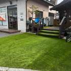 【芝キング岡山】店舗のイメージアップに人工芝の活用が増えてきています
